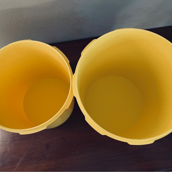 PRICE DROP TODAY ONLY! Vintage Tupperware canisters!  Two canisters. - Picture 4 of 9